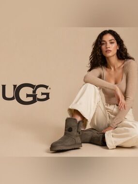 UGG Classic Mini Bailey Button Boots Gray Sheepskin Cozy Winter W5